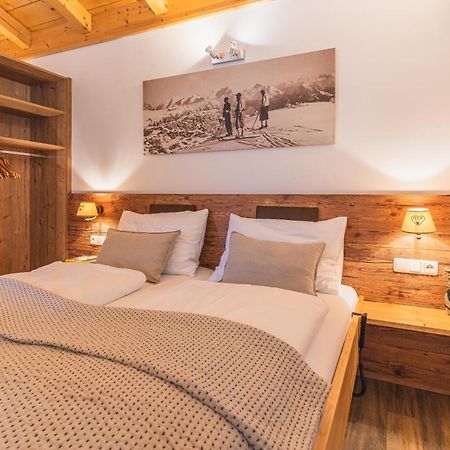 Dorfchalets & Apartments - Authentic Experience In Centre Of Kaprun Including Tauernspa And Summercard Екстериор снимка
