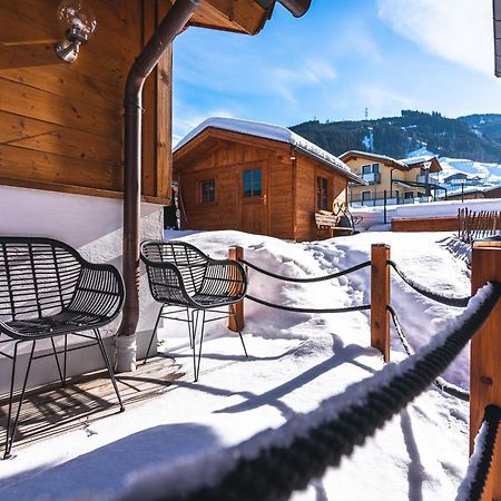 Dorfchalets & Apartments - Authentic Experience In Centre Of Kaprun Including Tauernspa And Summercard Екстериор снимка
