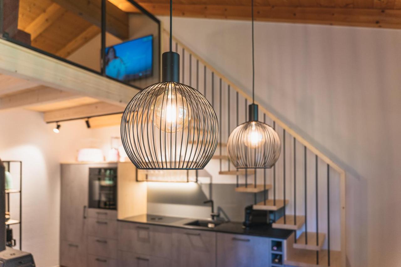 Dorfchalets & Apartments - Authentic Experience In Centre Of Kaprun Including Tauernspa And Summercard Екстериор снимка