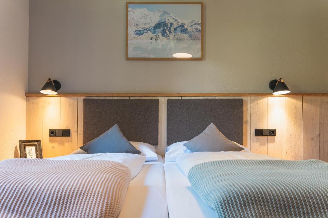 Dorfchalets & Apartments - Authentic Experience In Centre Of Kaprun Including Tauernspa And Summercard Екстериор снимка