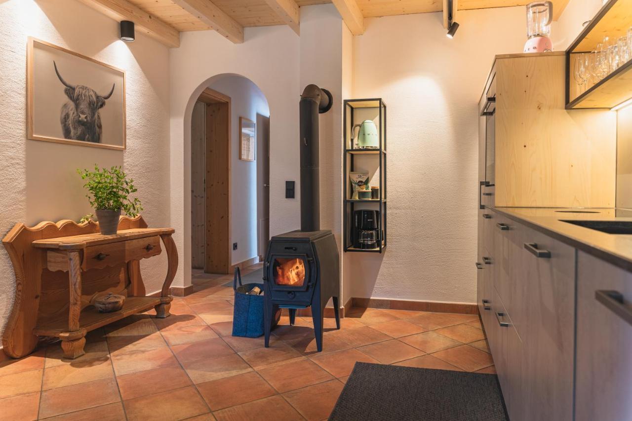 Dorfchalets & Apartments - Authentic Experience In Centre Of Kaprun Including Tauernspa And Summercard Екстериор снимка