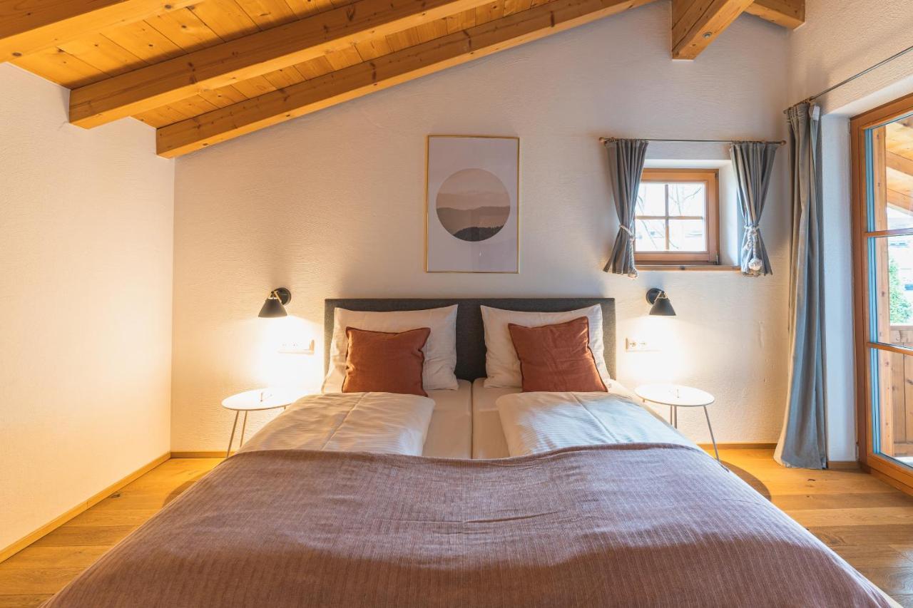 Dorfchalets & Apartments - Authentic Experience In Centre Of Kaprun Including Tauernspa And Summercard Екстериор снимка