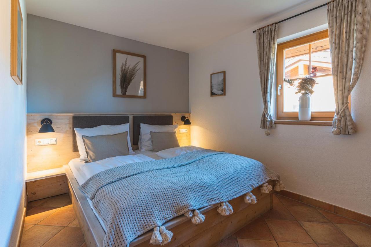 Dorfchalets & Apartments - Authentic Experience In Centre Of Kaprun Including Tauernspa And Summercard Екстериор снимка