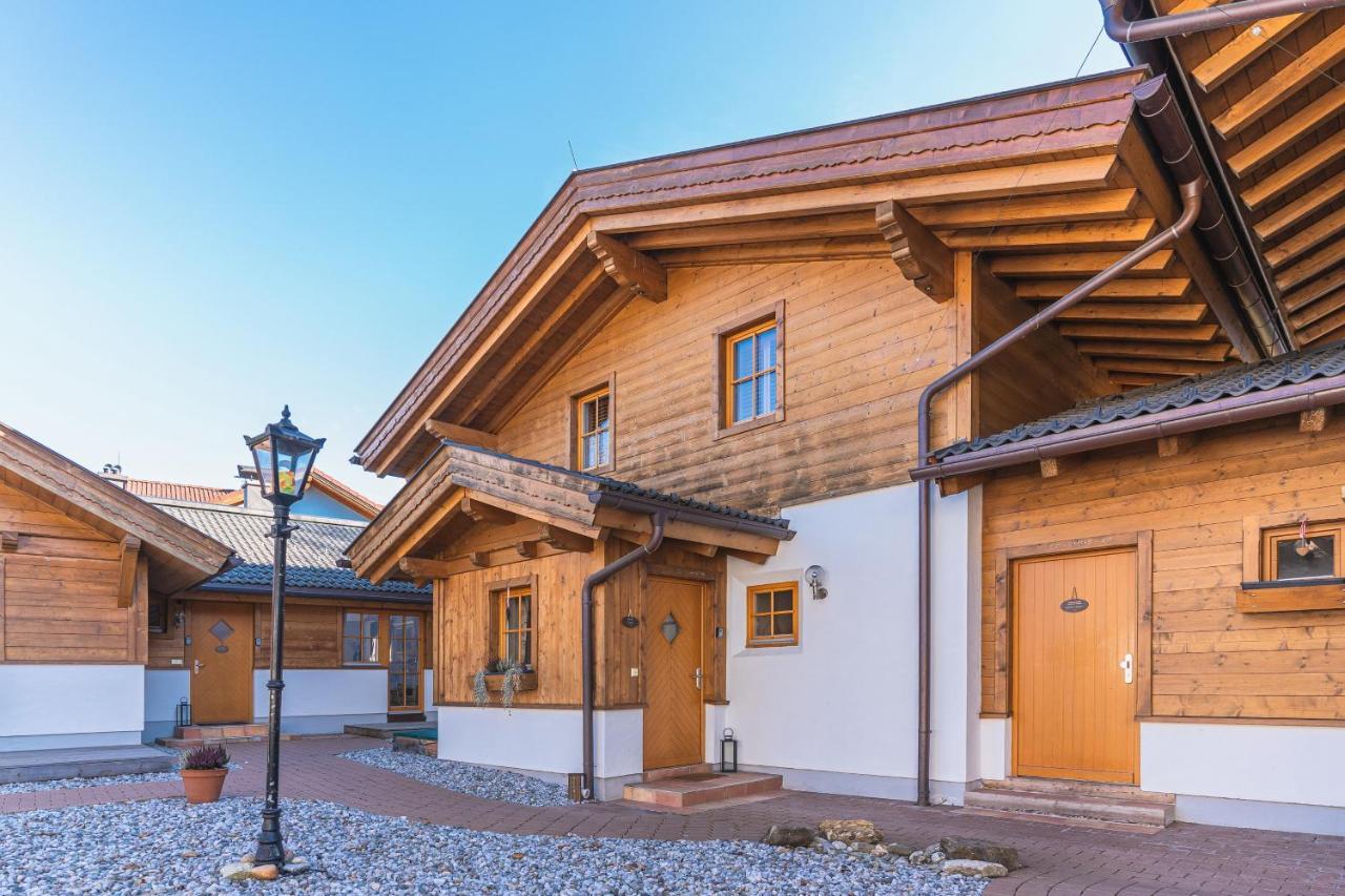 Dorfchalets & Apartments - Authentic Experience In Centre Of Kaprun Including Tauernspa And Summercard Екстериор снимка