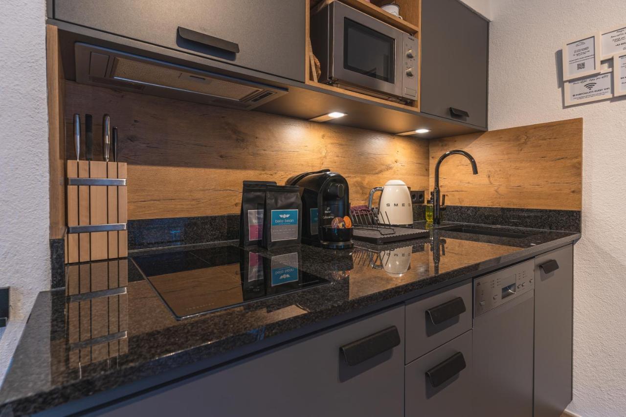 Dorfchalets & Apartments - Authentic Experience In Centre Of Kaprun Including Tauernspa And Summercard Екстериор снимка